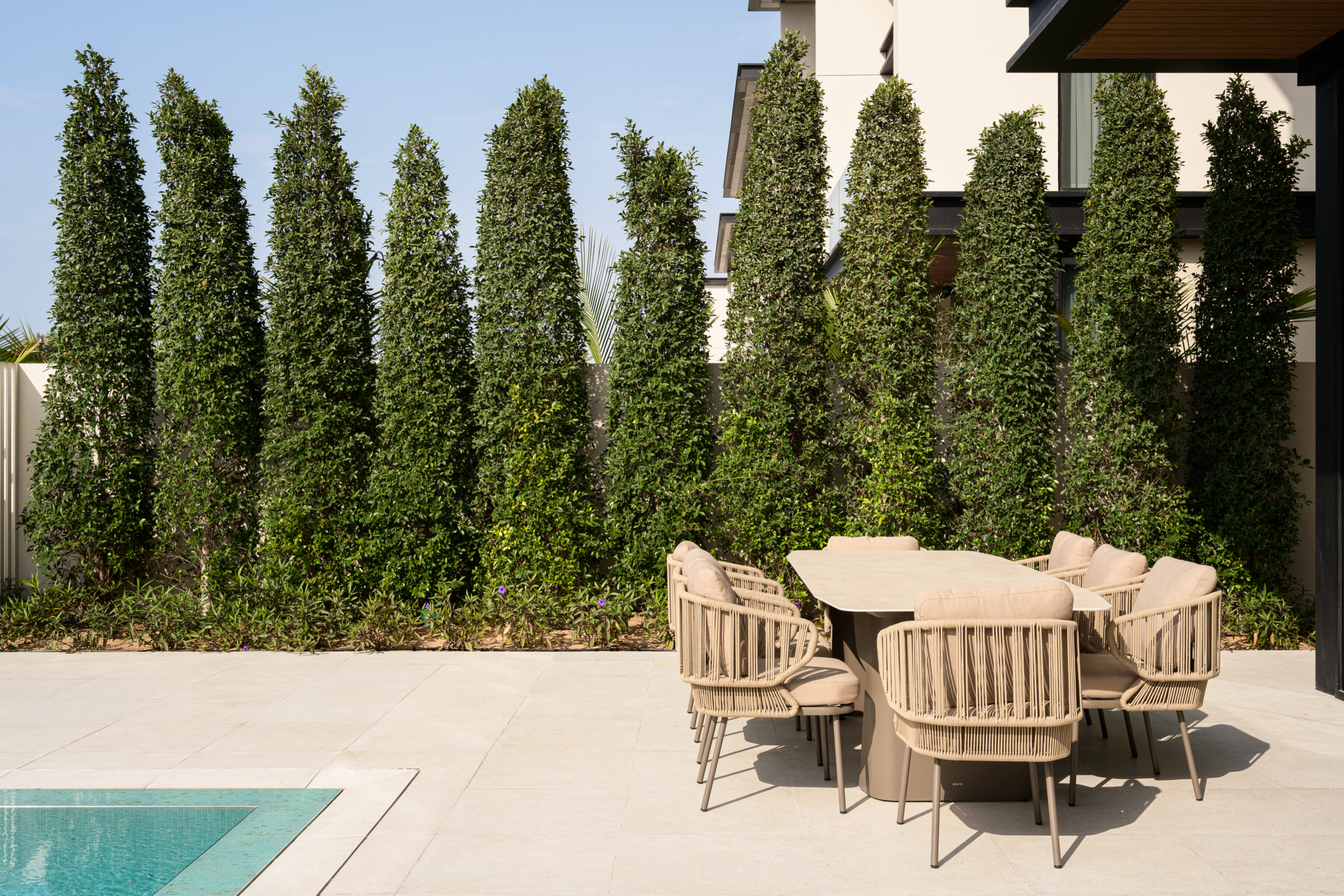 Columnar Privacy Garden Set