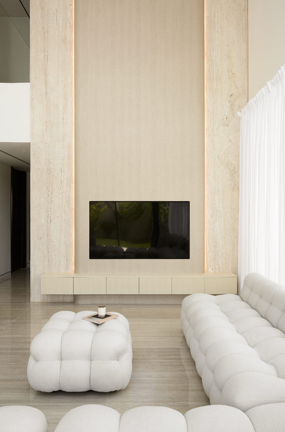 Siena TV Wall