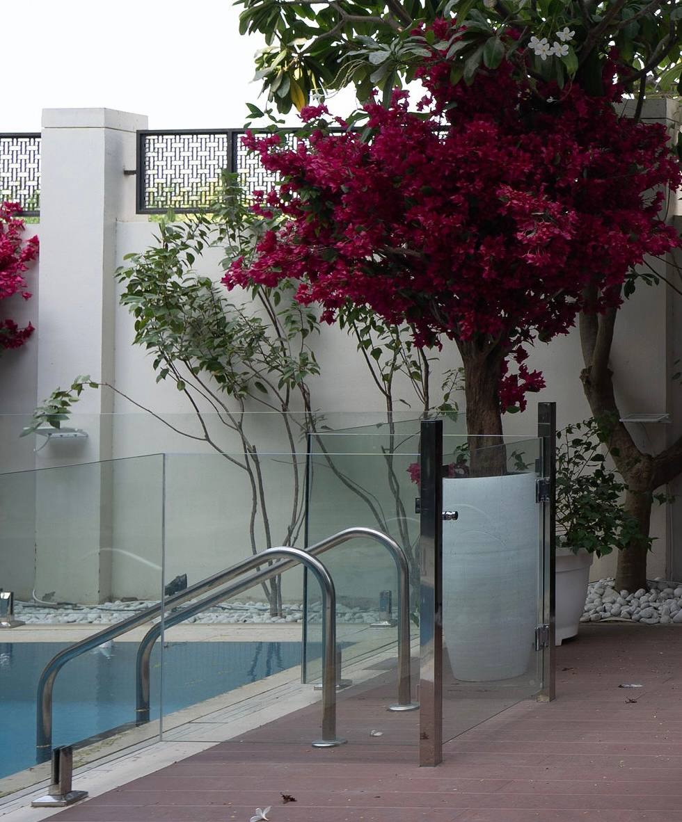 Pool Glass